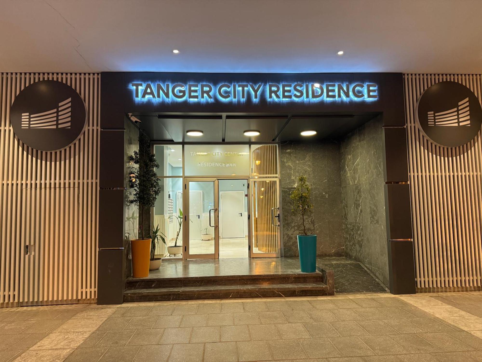 Luxury Apartment Near Tgv Station And The Beach Tanger Ngoại thất bức ảnh
